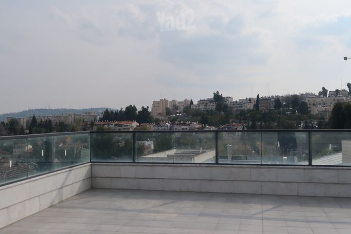 דירת גן להשכרה בירושלים — 3
