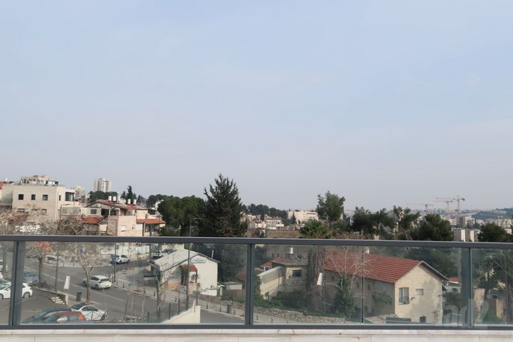 דירת גן להשכרה בירושלים — 2