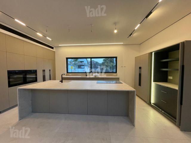 Ramat Gan, Israel 5