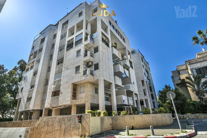 גג/ פנטהאוז למכירה בתל אביב יפו (תיווך) — 3
