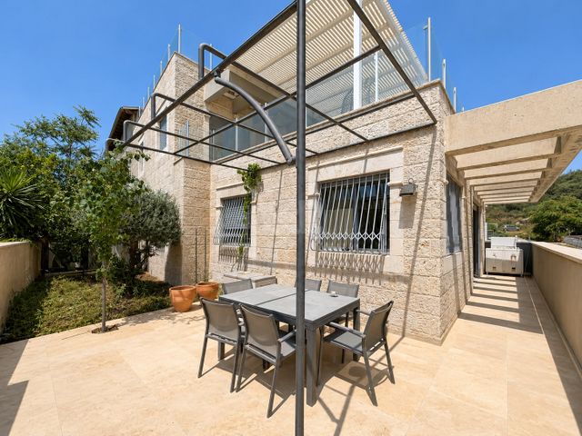 דירת גן למכירה במבשרת ציון (תיווך) — 2