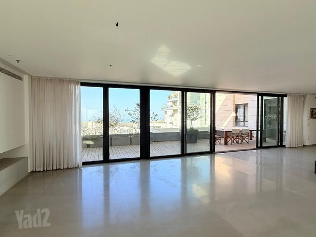 גג/ פנטהאוז למכירה בתל אביב יפו (תיווך) — 2