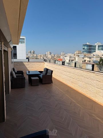 גג/ פנטהאוז, מרכז העיר דרום, נתניה