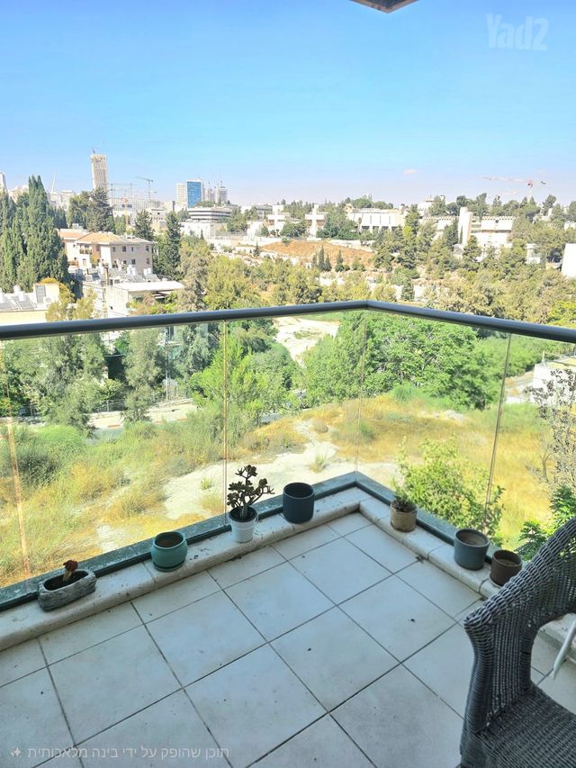 דירה, ניסן הרפז, בית הכרם, רמת בית הכרם, ירושלים