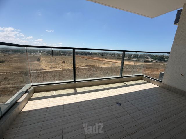 הרב מרדכי אליהו 