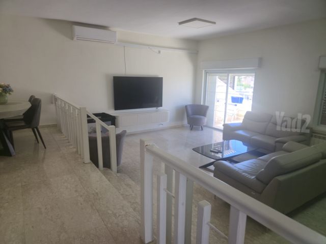 דו משפחתי להשכרה במבשרת ציון (תיווך) — 2