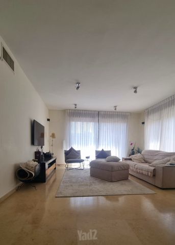 דירה להשכרה בתל אביב יפו (תיווך) — 2