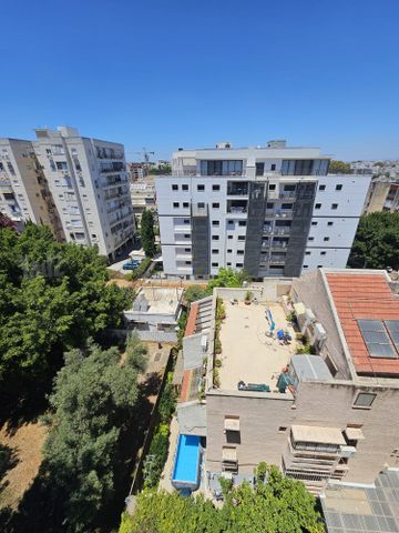 גג/ פנטהאוז