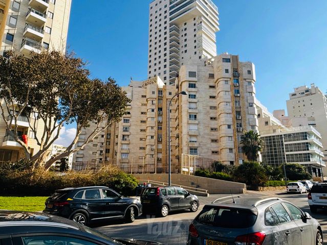 שדרות ניצה 22