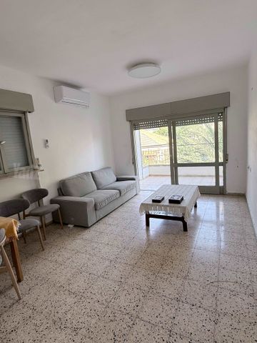 דירה להשכרה בירושלים (תיווך) — 2