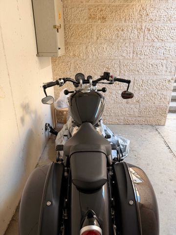 מודעת רכב רויאל אנפילד סופר מטאור 650