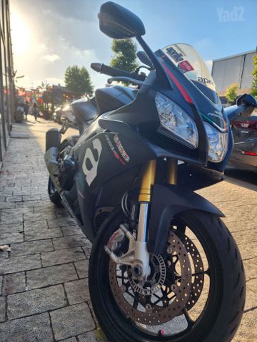 מודעת רכב אפריליה RSV4R