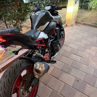 מודעת רכב קאוואסאקי Z900