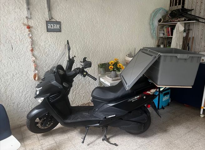 מודעת רכב סאן יאנג ג'וי רייד 200