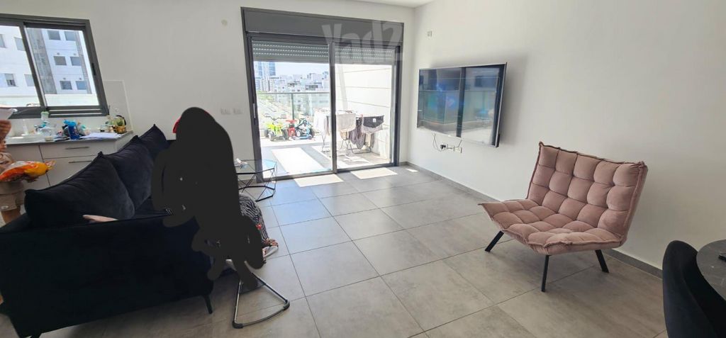 האישה העברייה 19