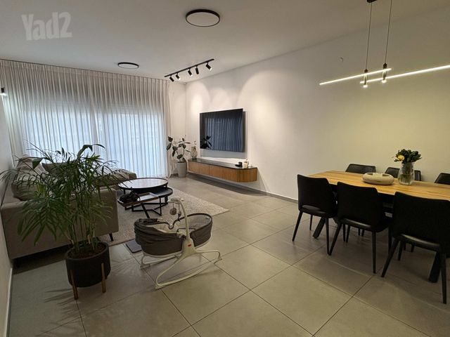 חיים חפר 3