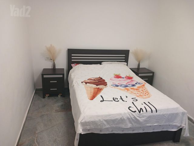 הנוטרים 12