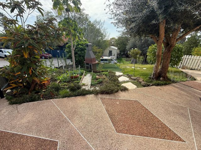 בארץ אהבתי 1