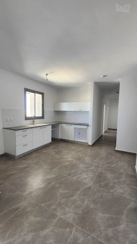 דירה להשכרה בבית שמש — 2