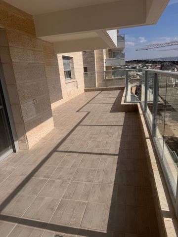 דירה להשכרה בבית שמש — 4