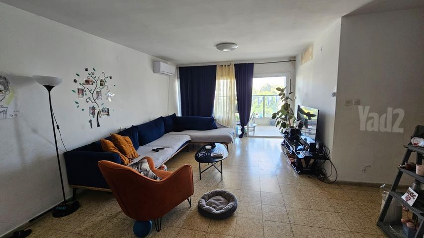 סנפיר 3