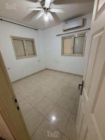 דירה, כובשי החרמון 11, שעריים, רחובות
