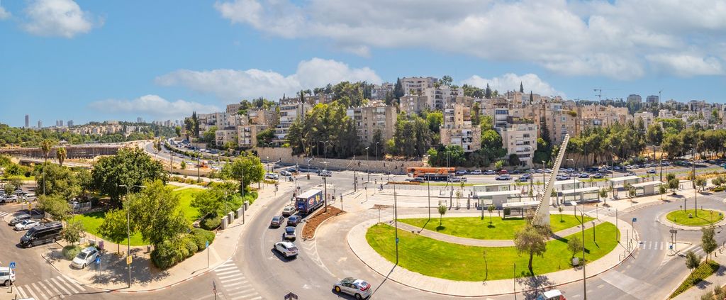 דירה למכירה בירושלים (תיווך) — 2