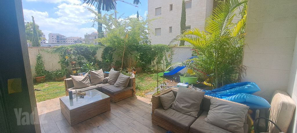 אהוד מנור 