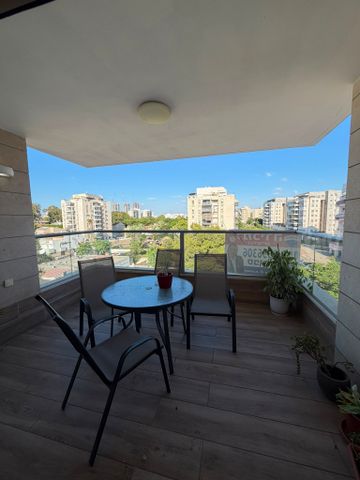 דירה להשכרה בתל אביב יפו (תיווך) — 3