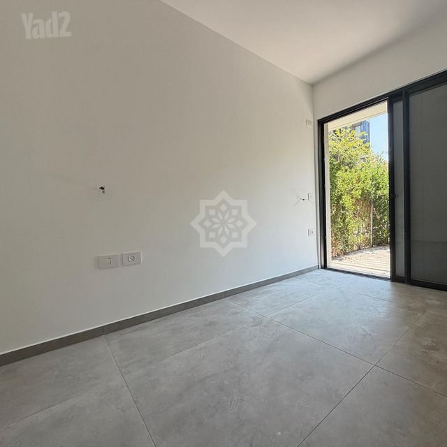 דירת גן להשכרה בתל אביב יפו (תיווך) — 4