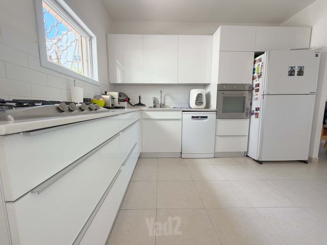 א.ד. גורדון 