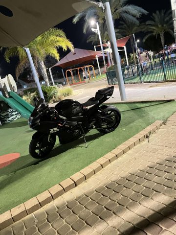 מודעת רכב סוזוקי GSX-R750