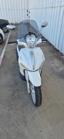 מודעת רכב פיאג'ו בוורלי 350
