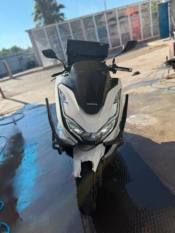 מודעת רכב הונדה PCX 125