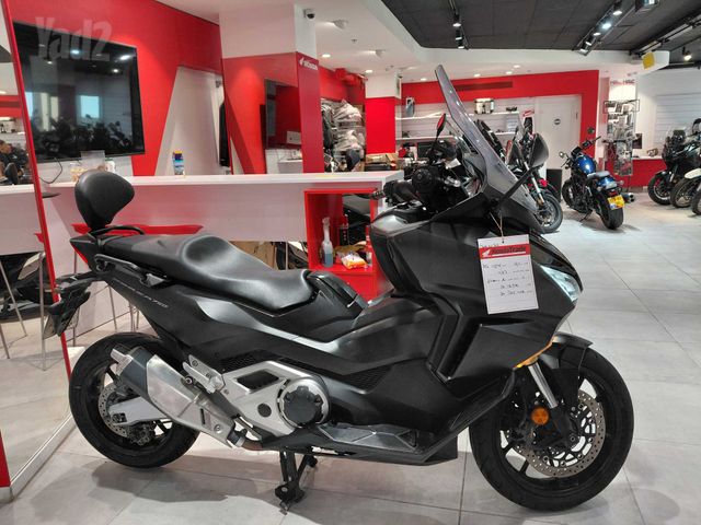 מודעת רכב הונדה FORZA750