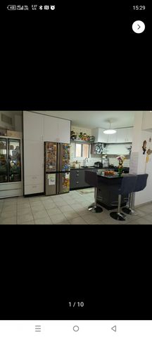 אדוריים 247