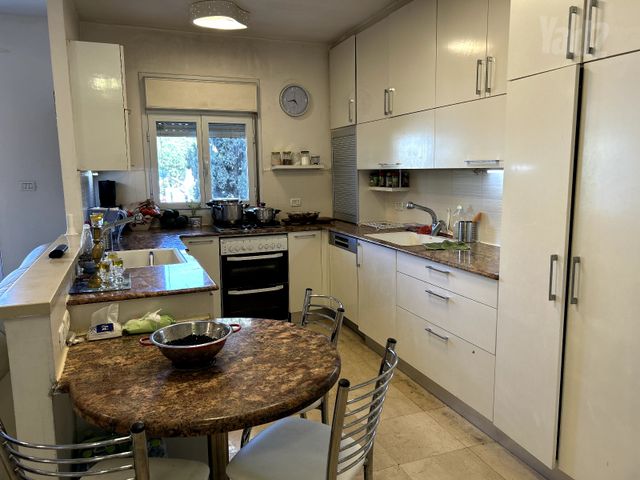 דירה למכירה בירושלים — 3