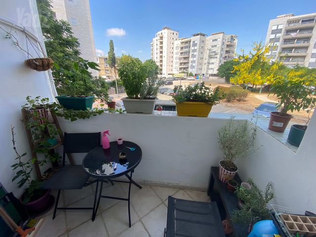 עין גב 7
