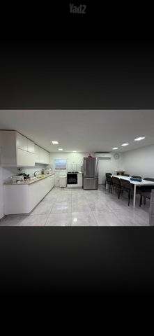 האוניברסיטה 1