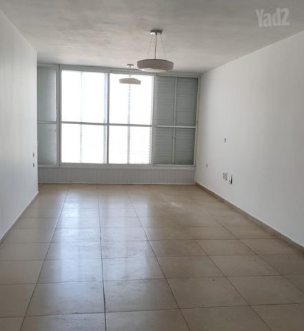 ד"ר אברהם אליהו הרכבי 5