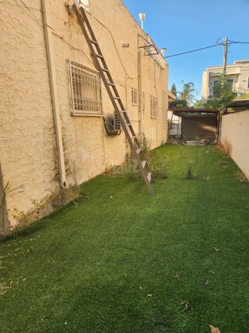 Petah Tikva, Israel 5