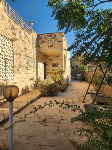 Petah Tikva, Israel 9
