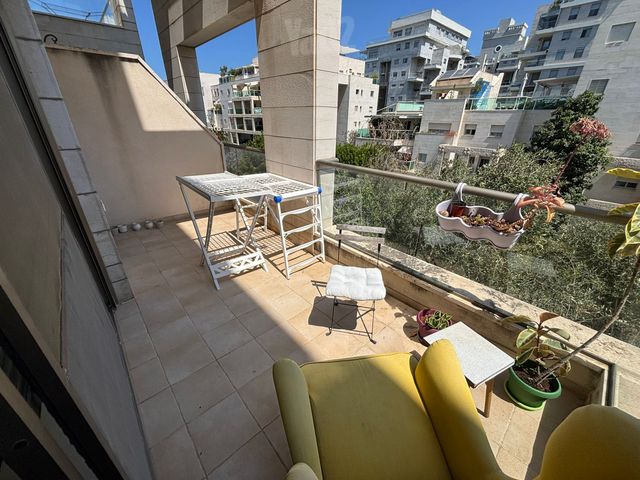 דירה להשכרה בתל אביב יפו (תיווך) — 2