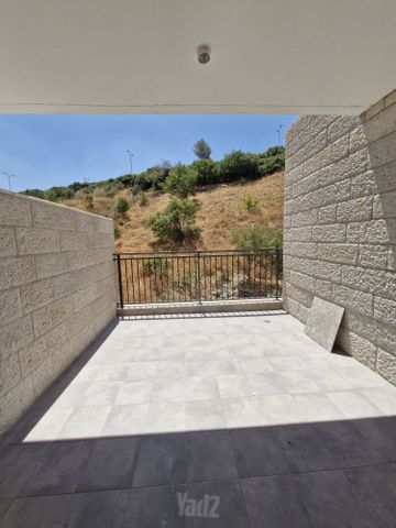 דירה להשכרה בירושלים (תיווך) — 3