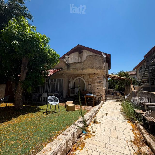 אריה בן אליעזר 