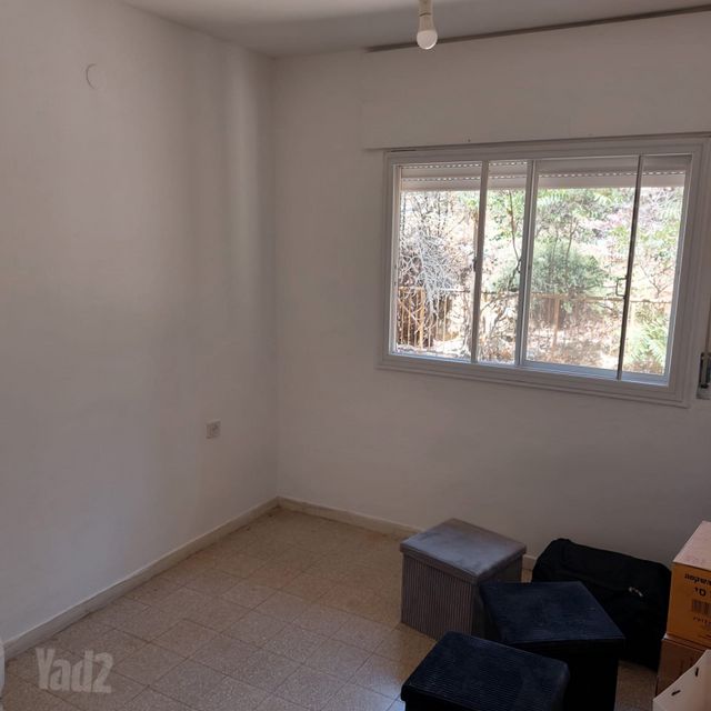 דירה, עמנואל אולסבנגר, קרית היובל, ירושלים