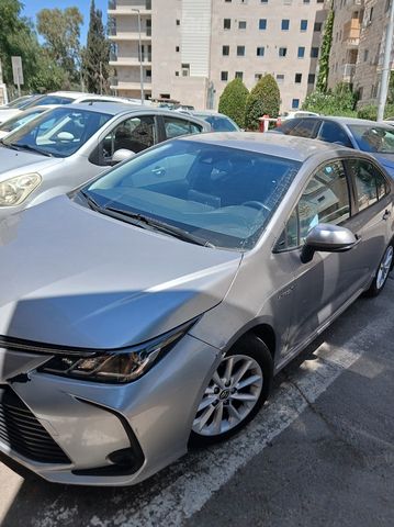 מודעת רכב טויוטה קורולה