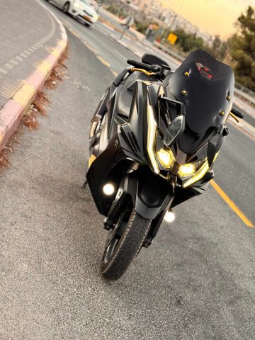 מודעת רכב קימקו AK 550