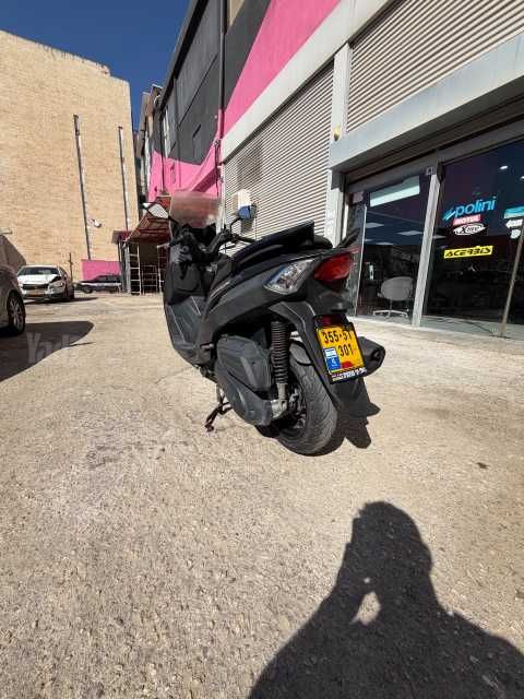 מודעת רכב סאן יאנג ג'וי-מקס Z-250