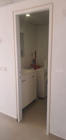 יאיר 1